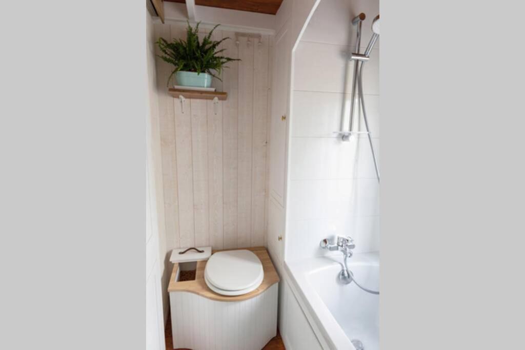 Tiny House En Baie Du Mont-Saint-Michel Βίλα Dol-de-Bretagne Εξωτερικό φωτογραφία